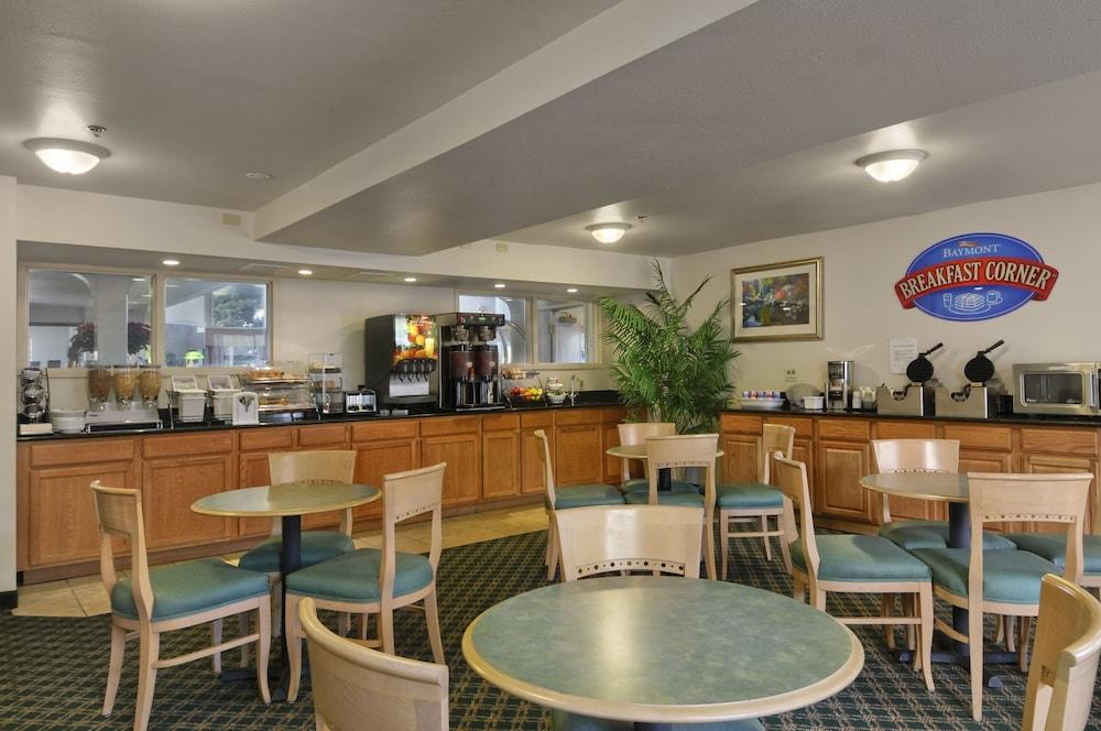 Baymont Inn & Suites By Wyndham Bellingham Exterior foto